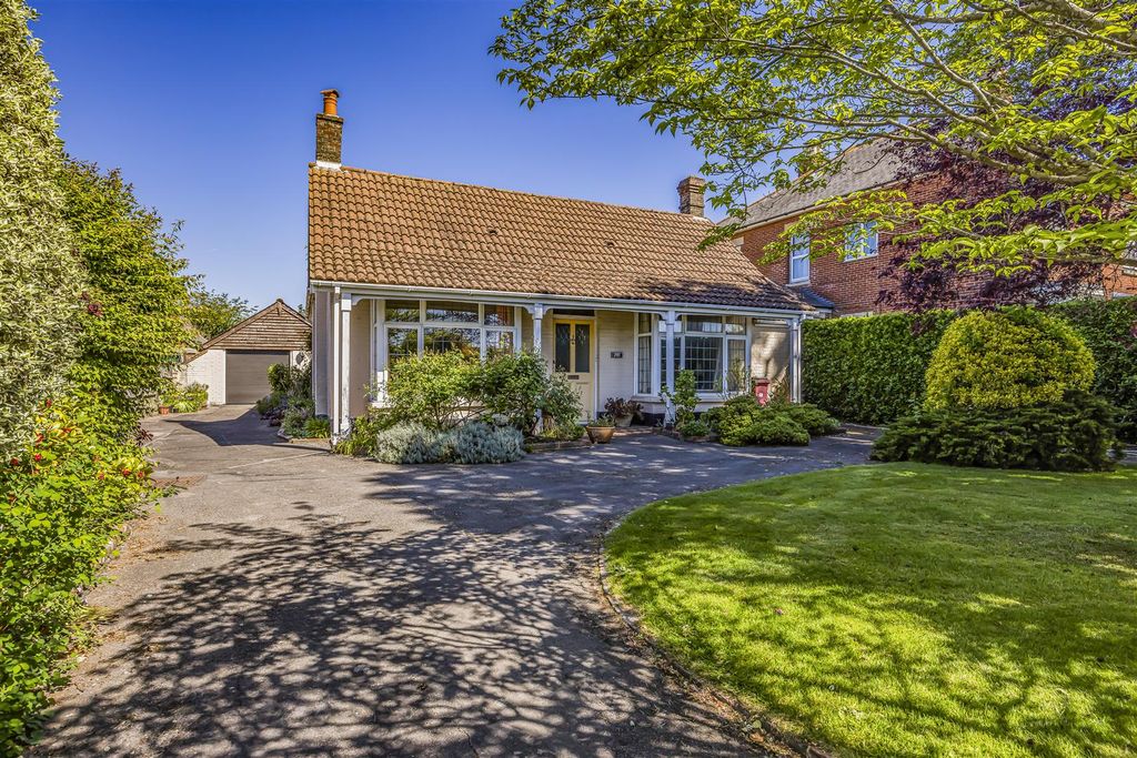 Property photo 1 of 16 Main Road, Southbourne-Porticomarketing-Nexa-36.Jp