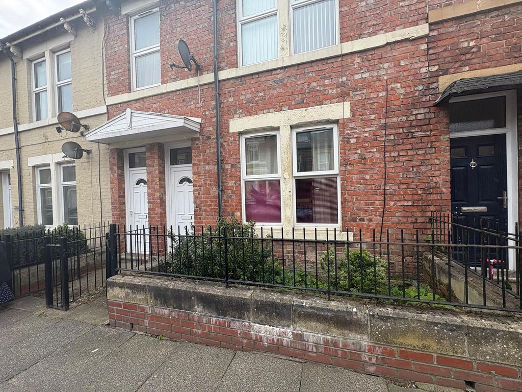 Property photo 1 of 6