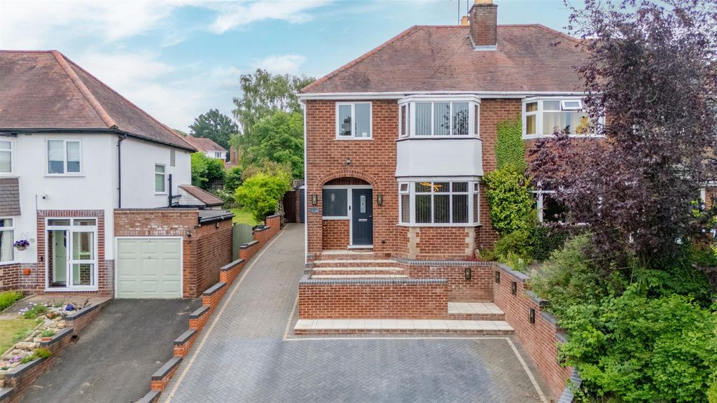 Property photo 1 of 30