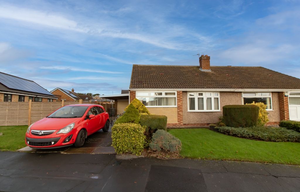 Property photo 1 of 12 Front View