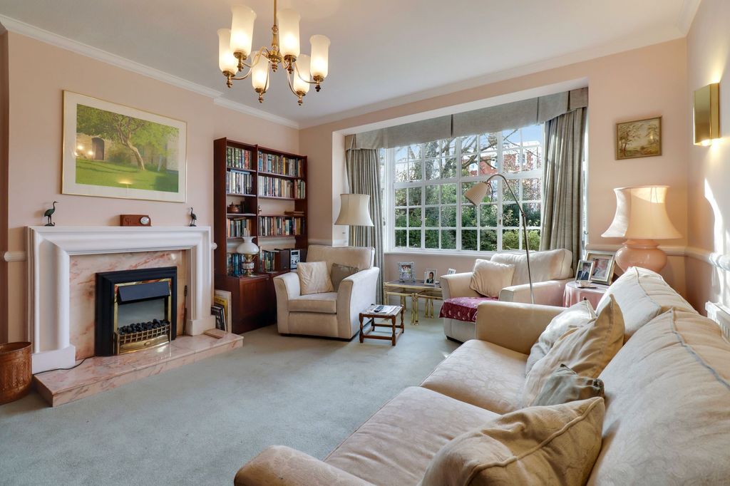 Additional image 7 of 5 bed detached house for salePalace Road, East Molesey KT8