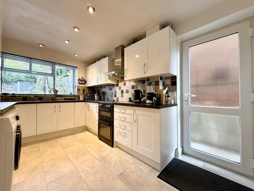 Property photo 2 of 16 2