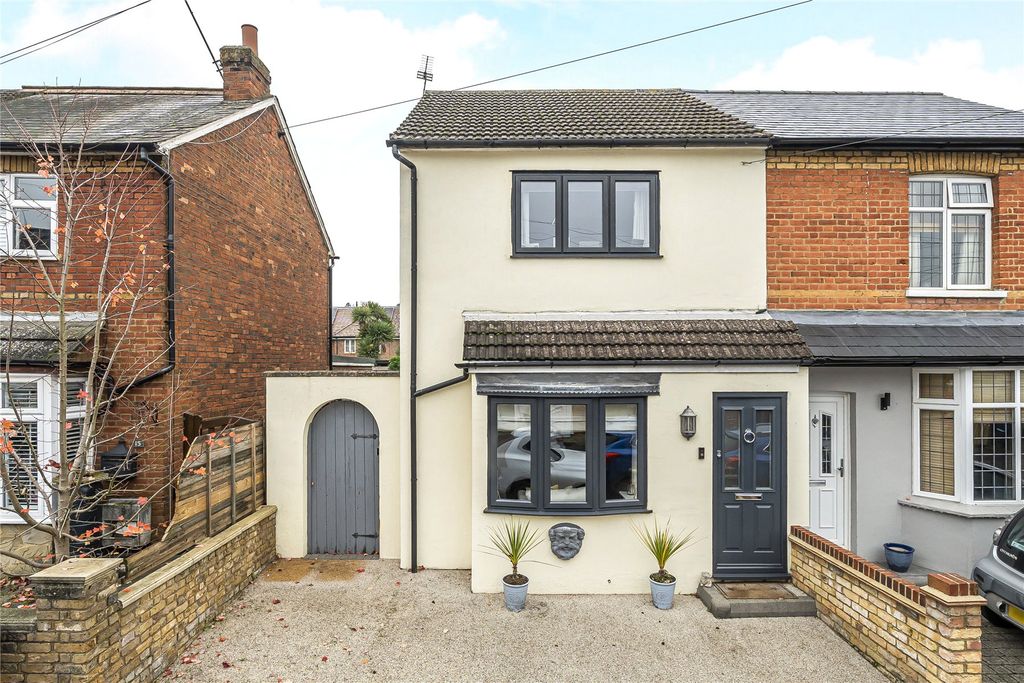 Property photo 1 of 17 Picture No. 01