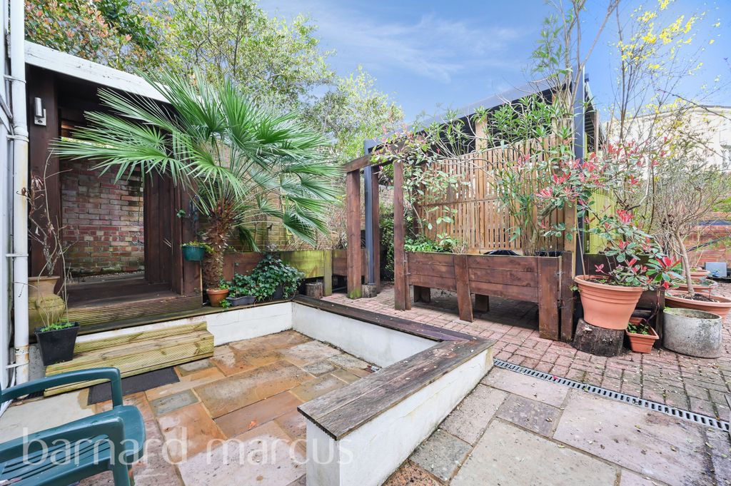 Property photo 2 of 8 Image