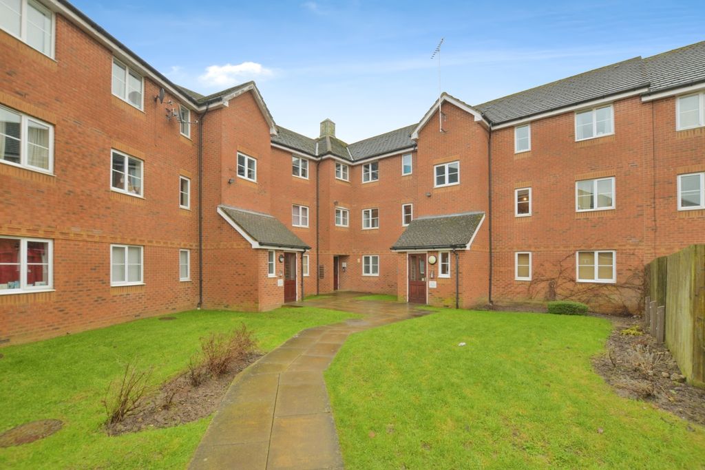 Property photo 1 of 9 Front