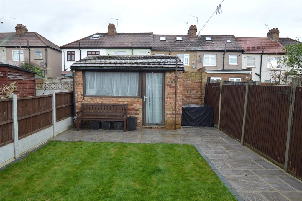 Property photo 3 of 13