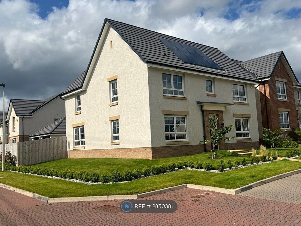 Property photo 2 of 35