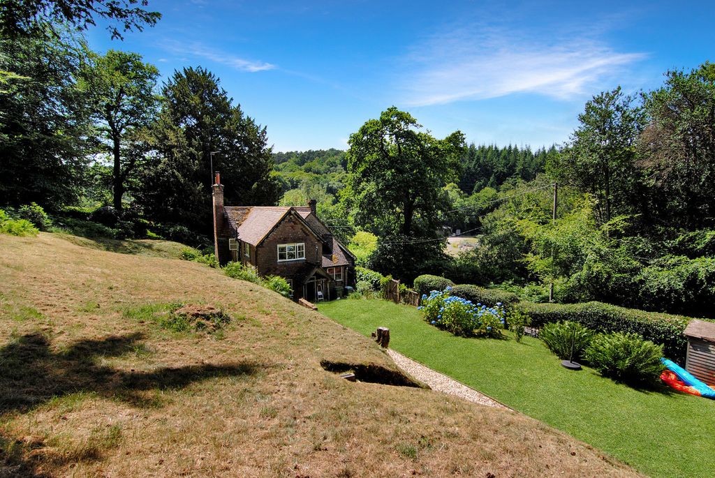 Property photo 2 of 16