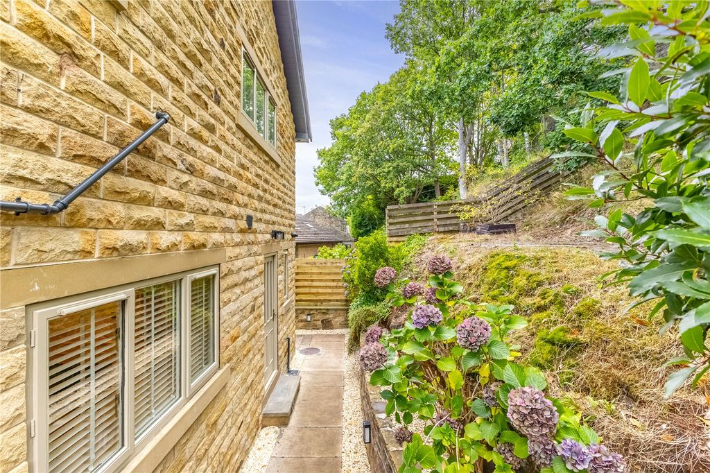 Additional image 37 of 3 bed detached house for saleSummervale, Holmfirth HD9