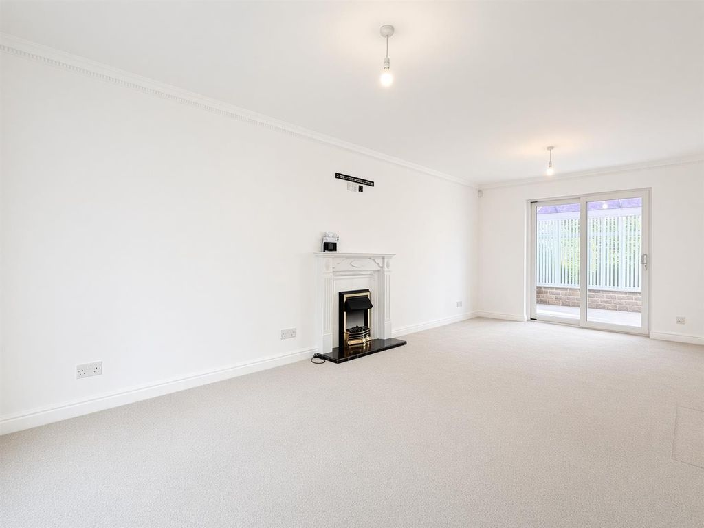 Property photo 3 of 26