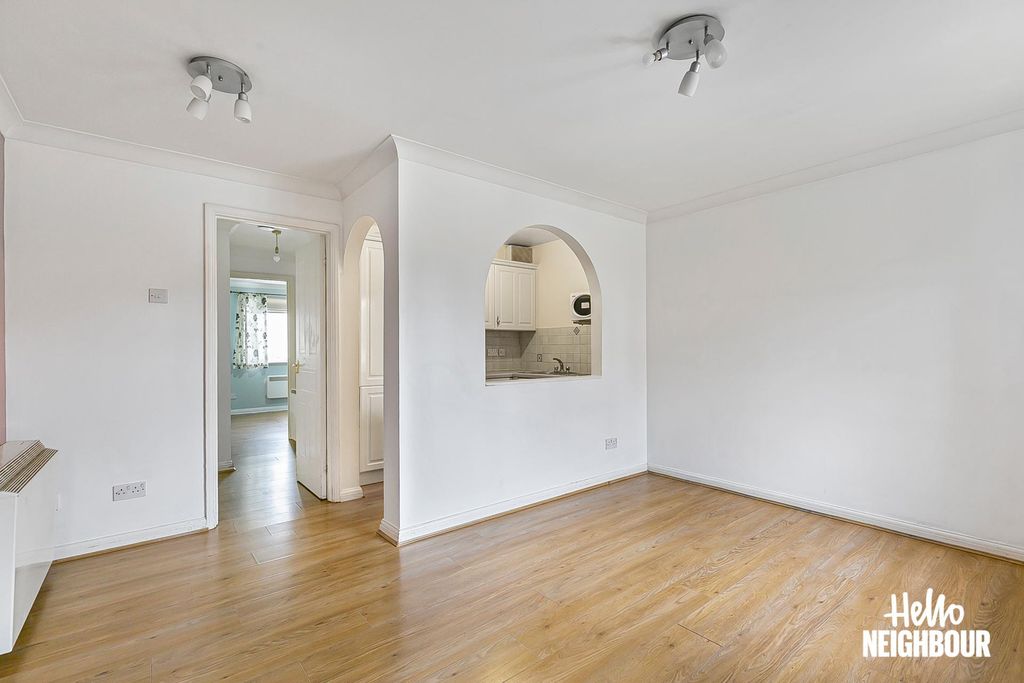 Property photo 2 of 13 Photo 1