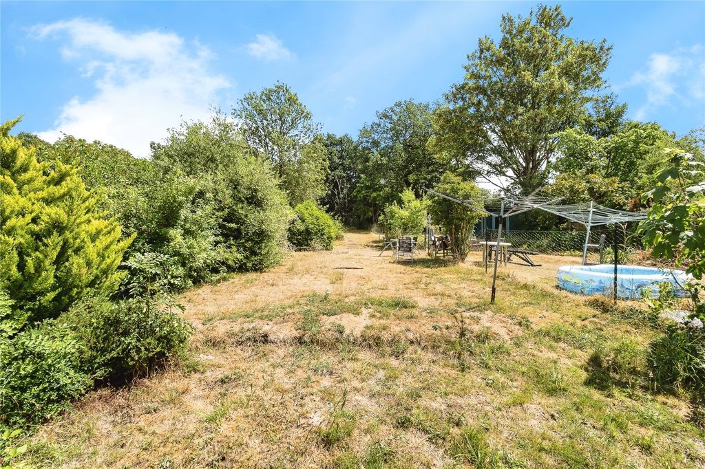 Property photo 3 of 16 Picture No. 32