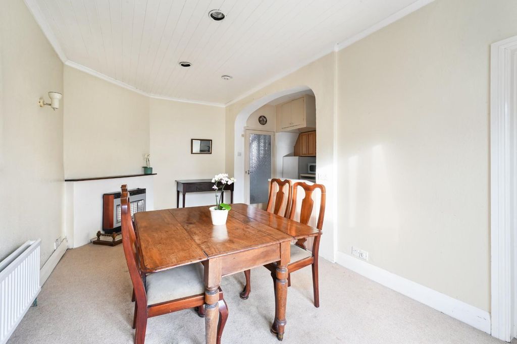 Property photo 3 of 14 Diceland Road