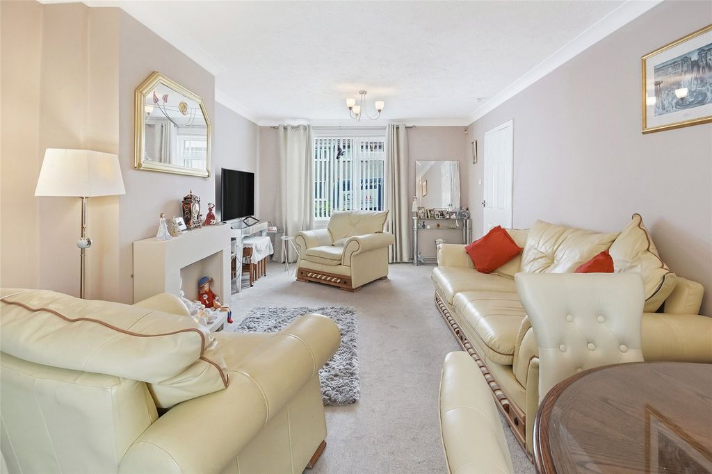 Property photo 3 of 16 Picture No. 20