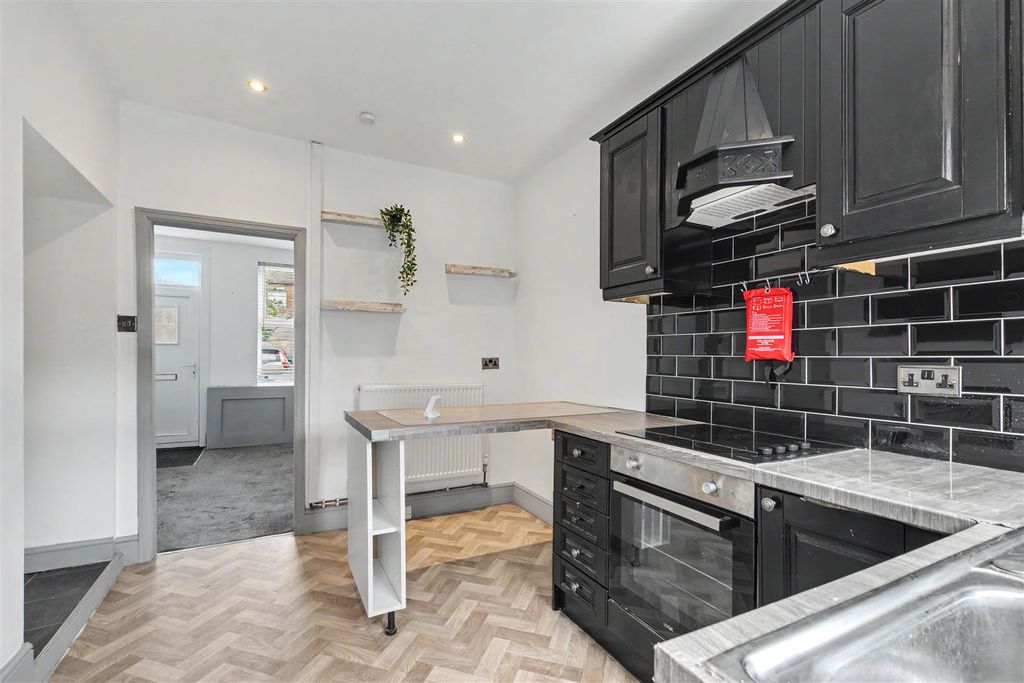 Property photo 2 of 24 Kitchen_4.Jpeg