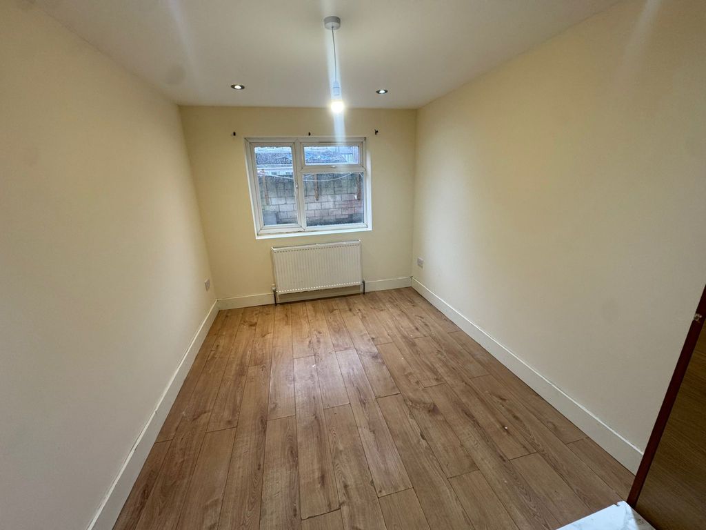 Property photo 2 of 10 Gallery