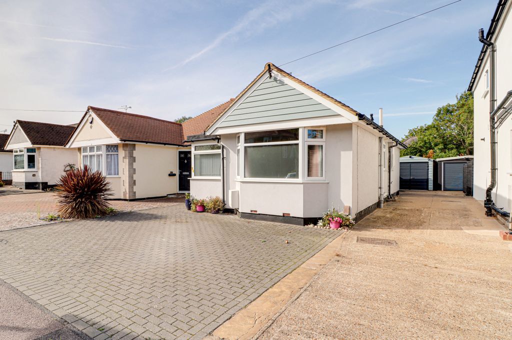Property photo 1 of 16 Bungalow