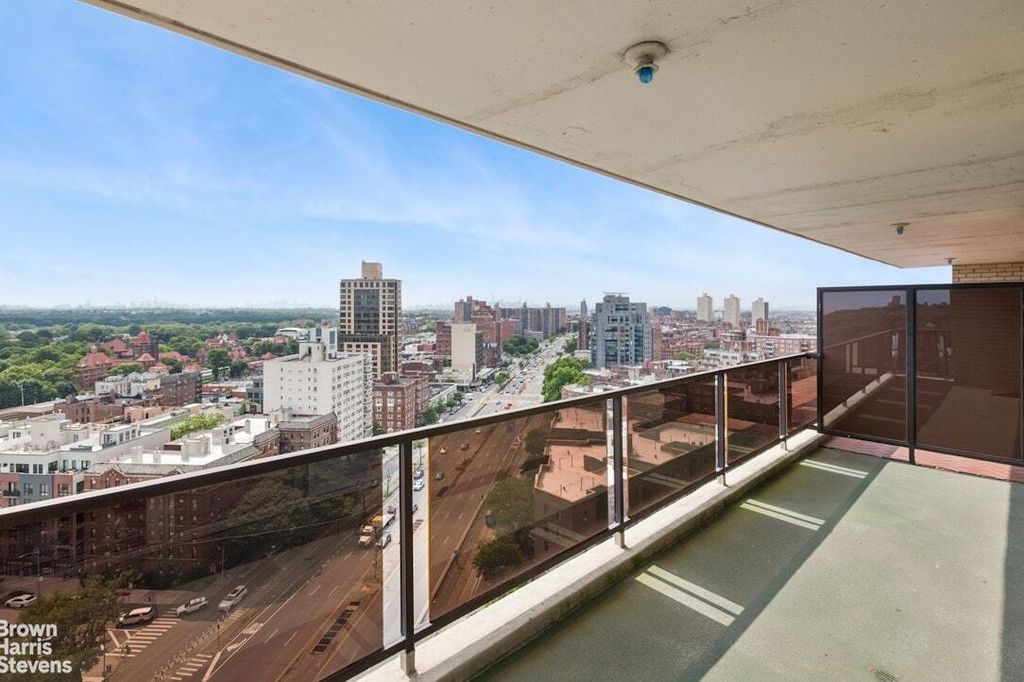 Property photo 3 of 18 <Alttext/>