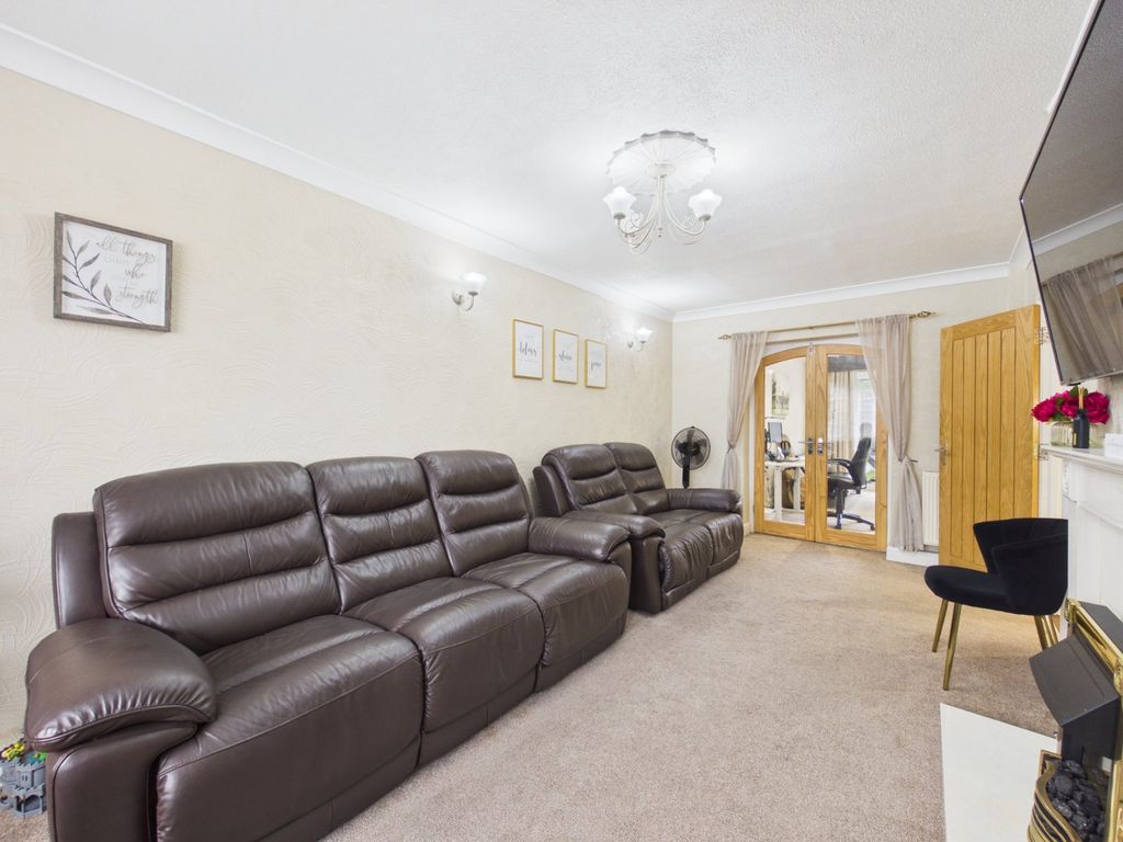 Property photo 2 of 16 Picture No. 05