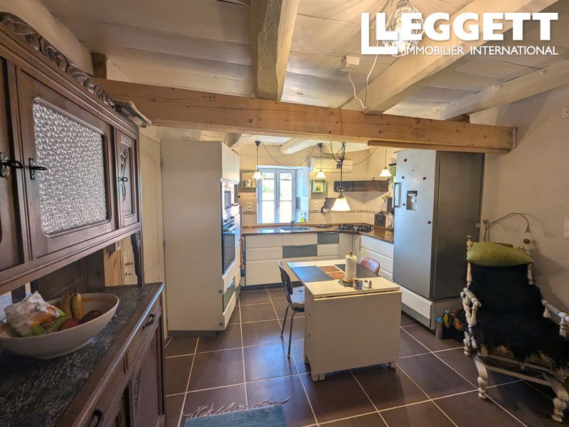 Property photo 3 of 10