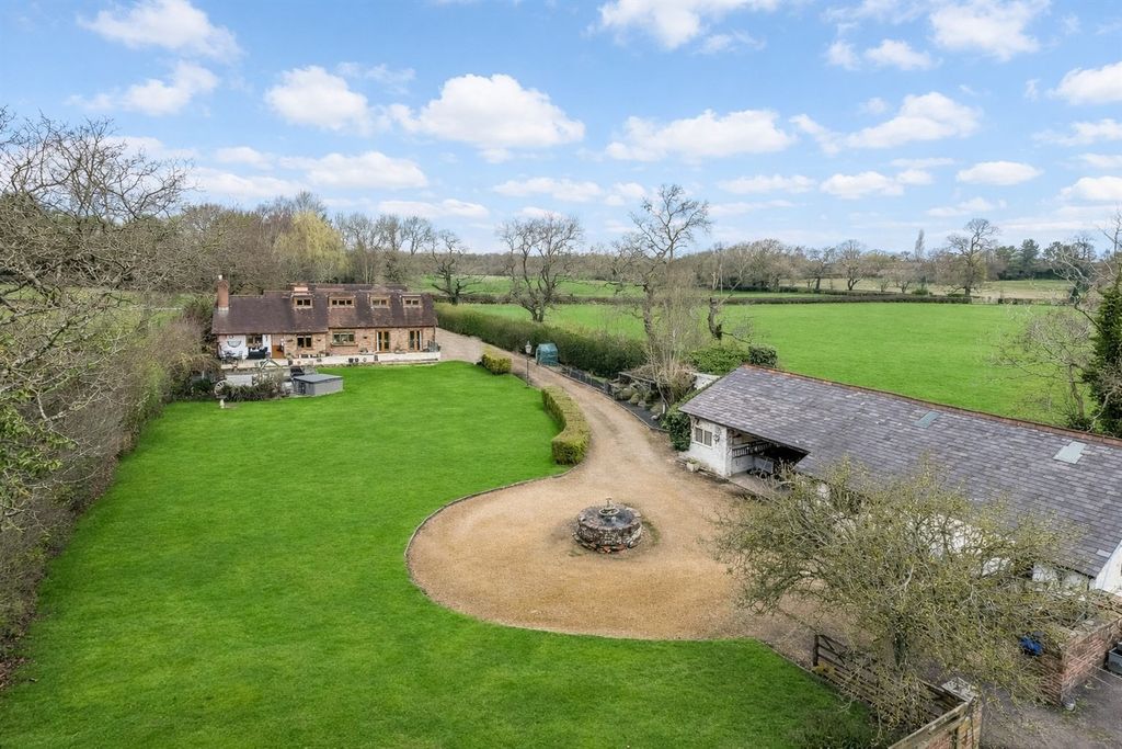 Property photo 1 of 32 (Main)