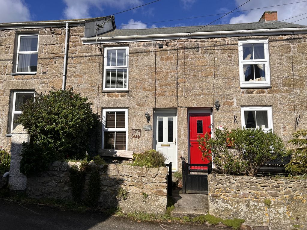 Property photo 1 of 11 2Â Bedroom Mid Terraced House For Sale