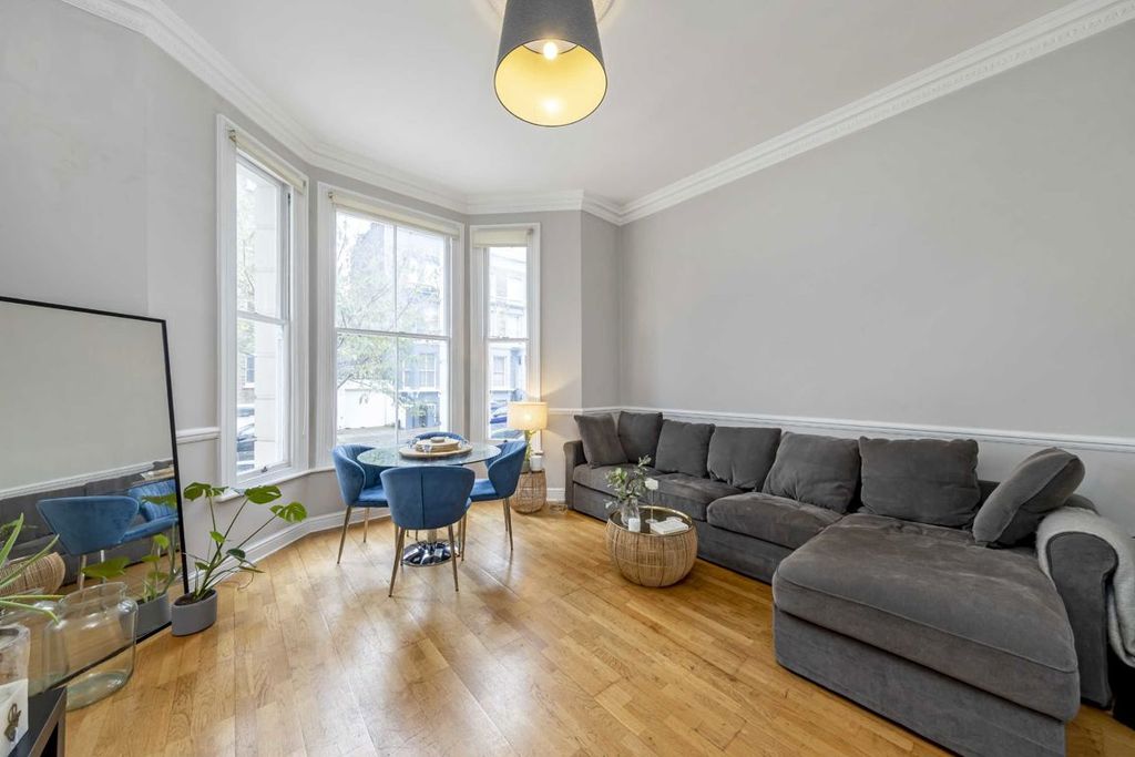 Property photo 1 of 5