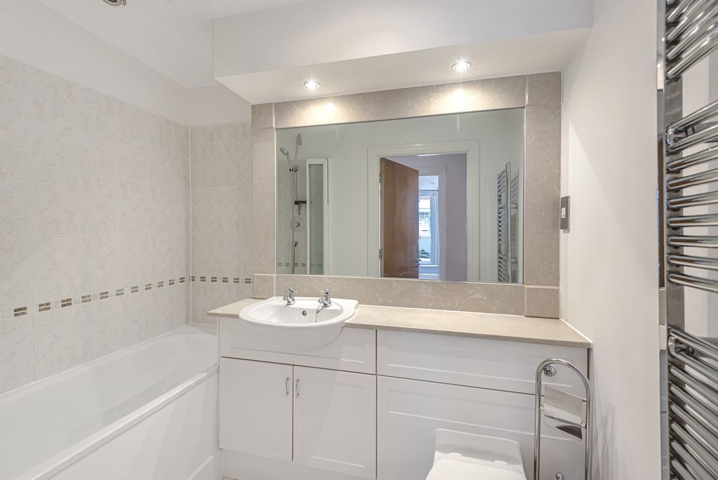 Property photo 2 of 9 Main Bathroom