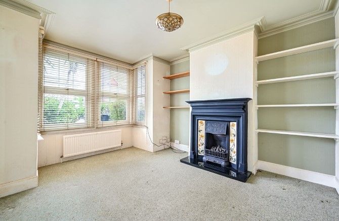 Property photo 2 of 22