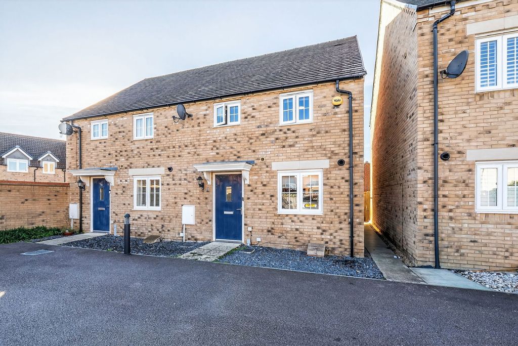 Property photo 1 of 27