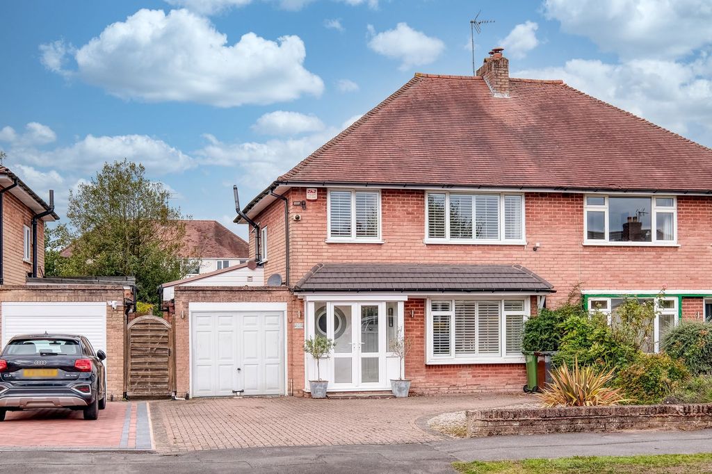 Property photo 2 of 18