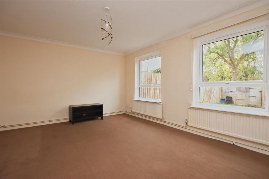 Property photo 2 of 9 Img_3242.Jpg