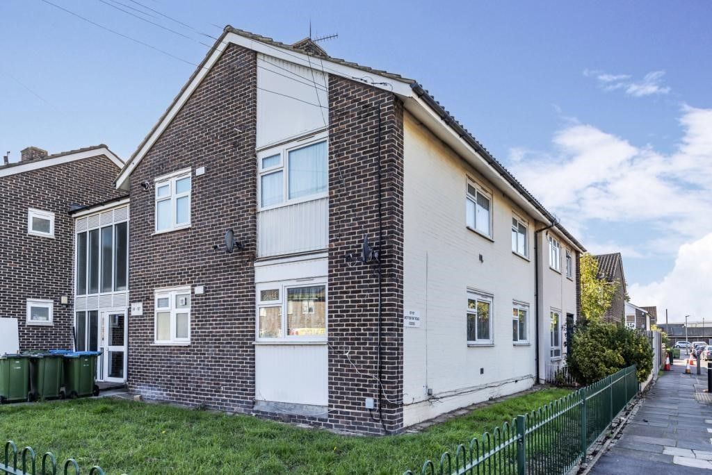 Property photo 1 of 1 2