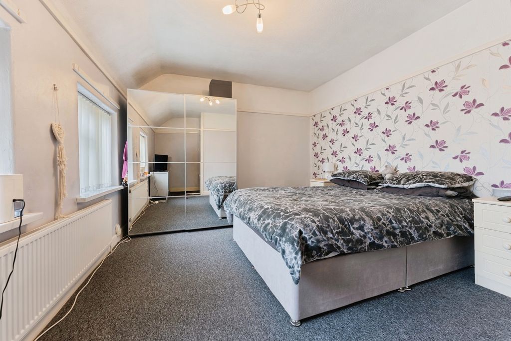 Property photo 3 of 14 Pbox-Img.Jpg