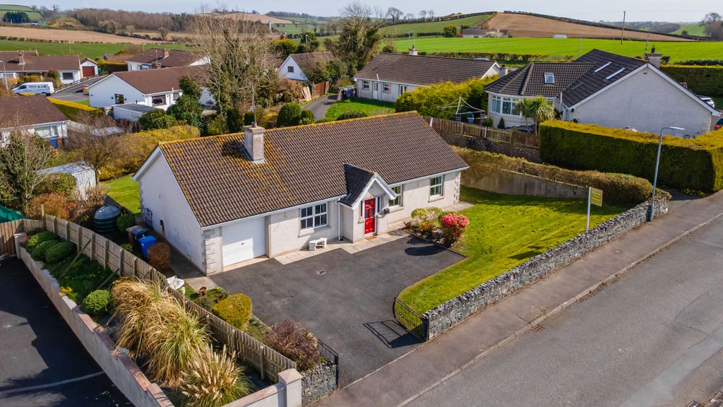 Property photo 1 of 51 003