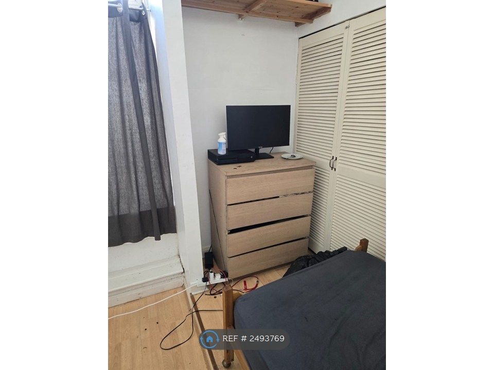 Property photo 3 of 3