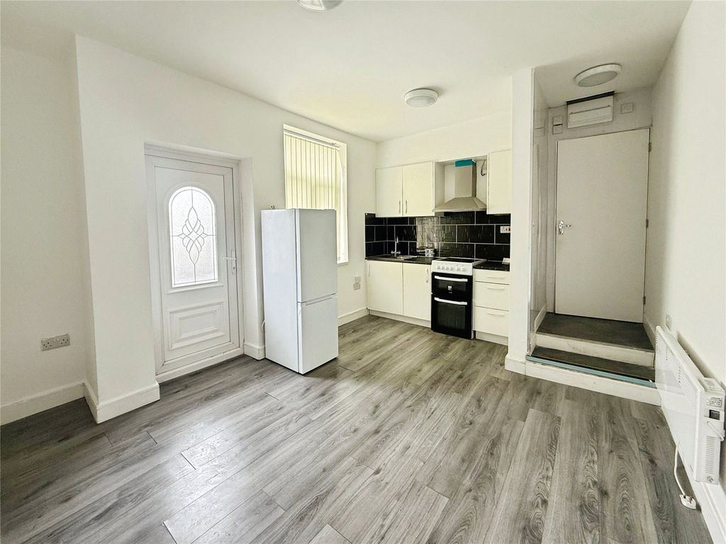 Property photo 3 of 7 Open Plan Living