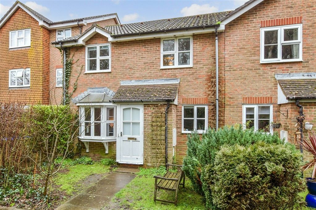 Property photo 2 of 11 Front