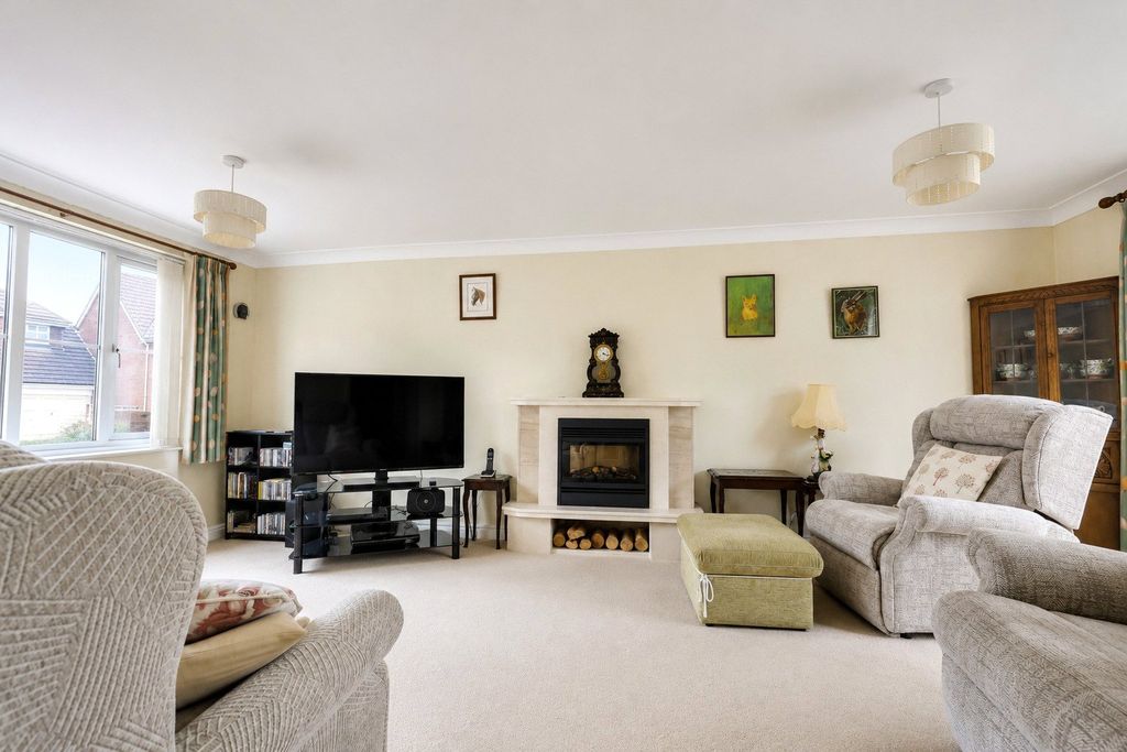 Property photo 3 of 17 Picture No. 07