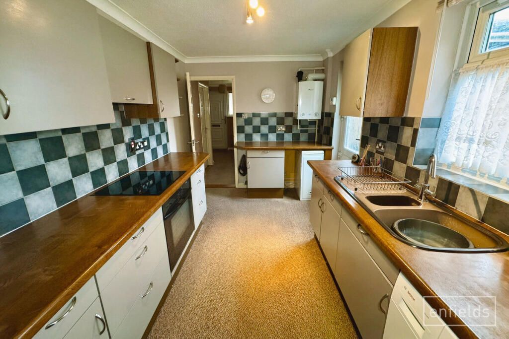 Property photo 2 of 21