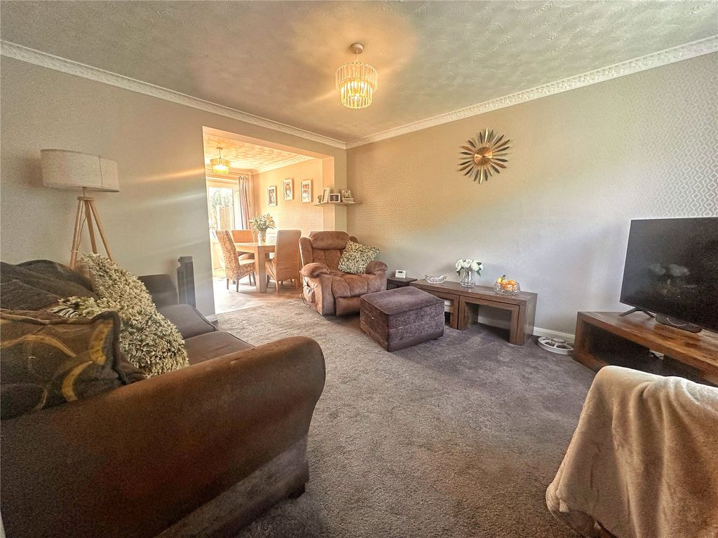 Property photo 3 of 16 Picture No. 01
