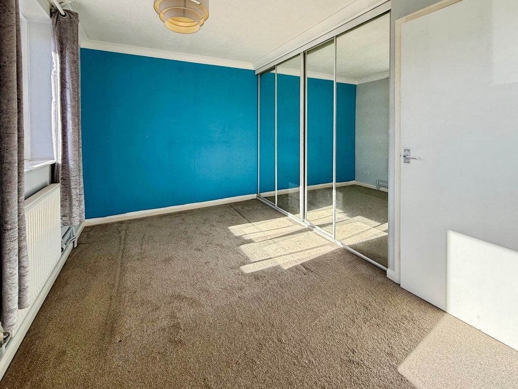 Property photo 3 of 13 Bedroom 1