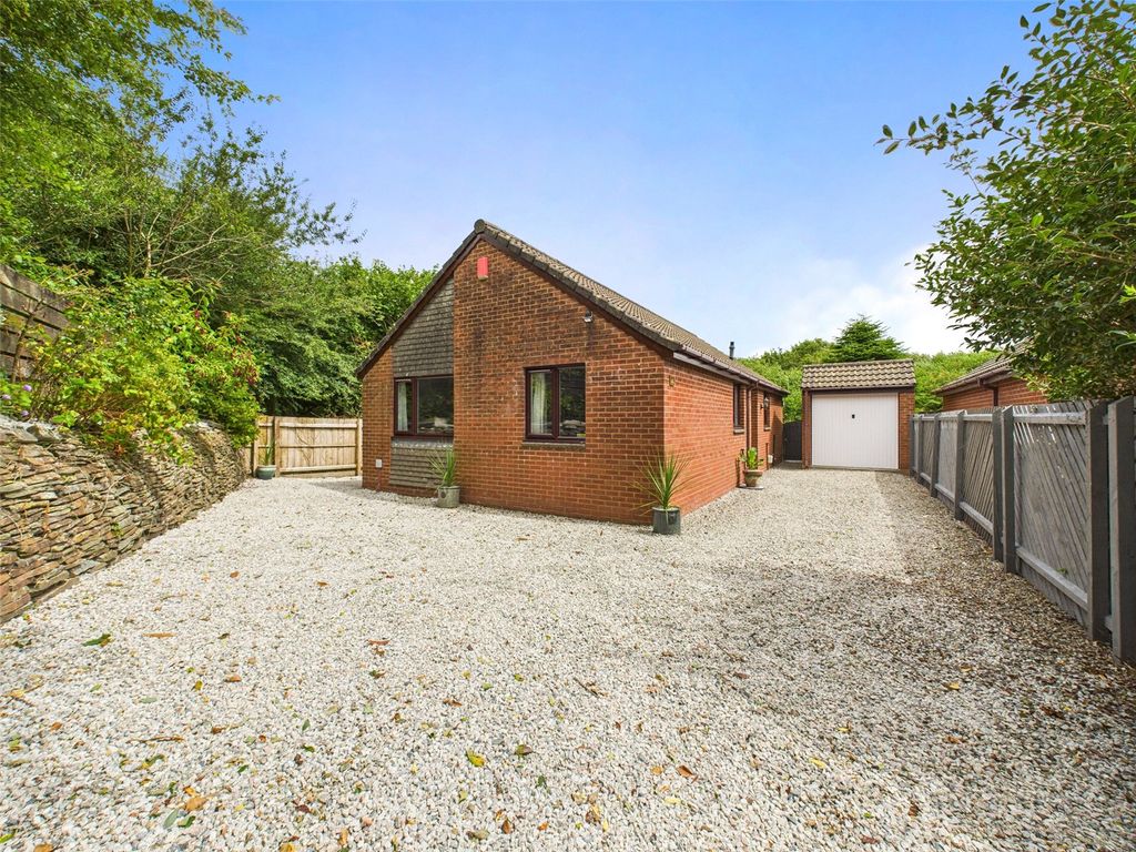 Property photo 1 of 11 Picture No. 02