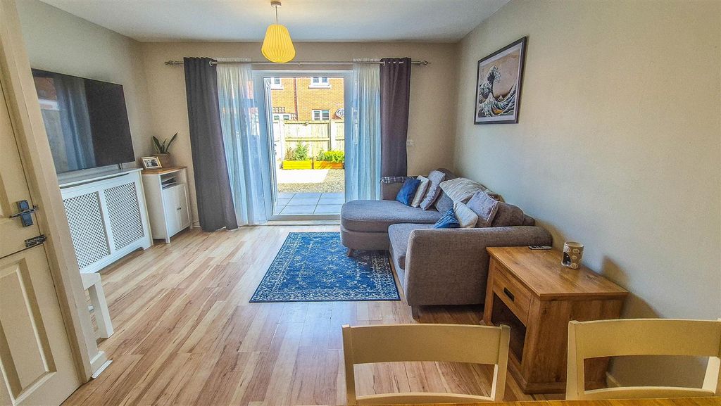 Property photo 2 of 14 20250416_160149-2.Jpg