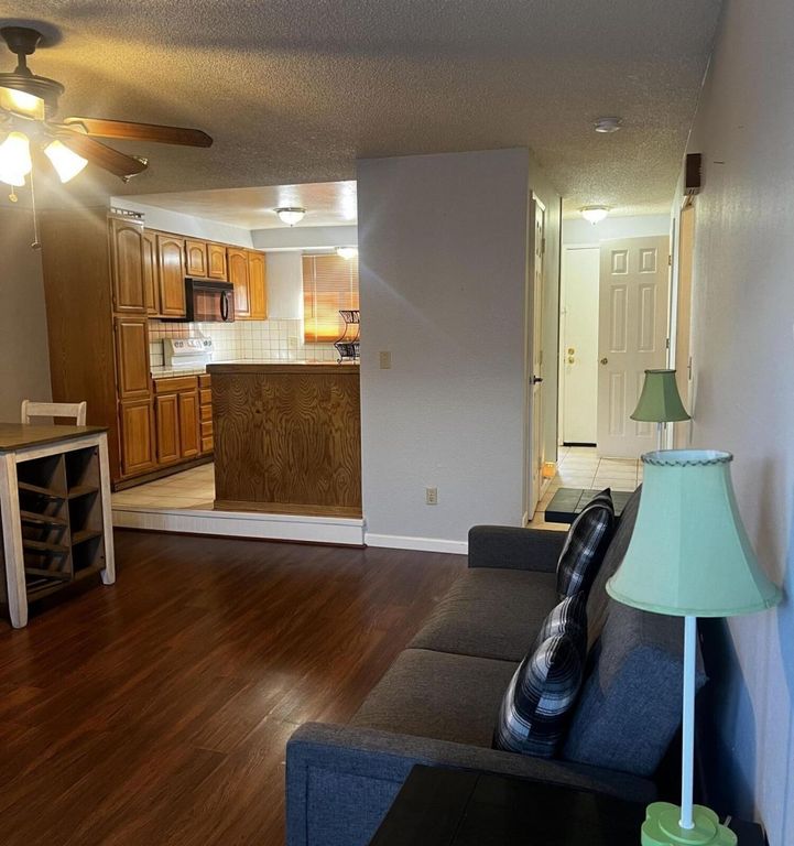 Property photo 3 of 17 <Alttext/>