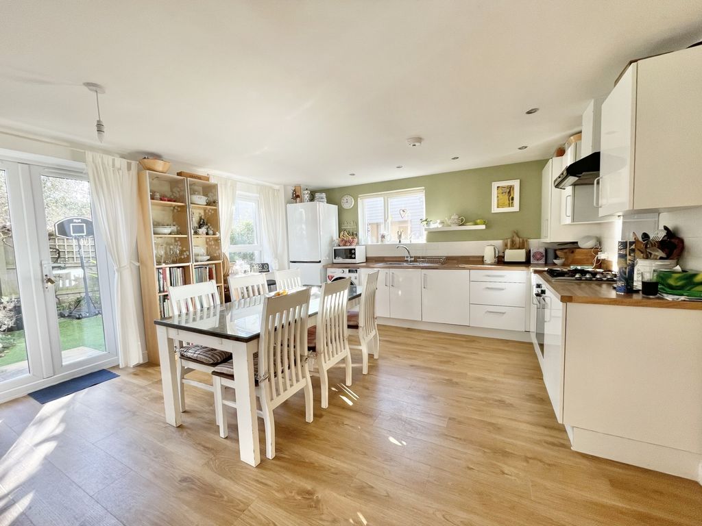 Property photo 2 of 18 Photo 1