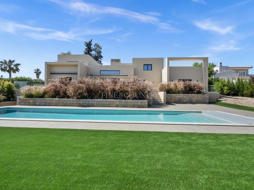 Property photo 1 of 30