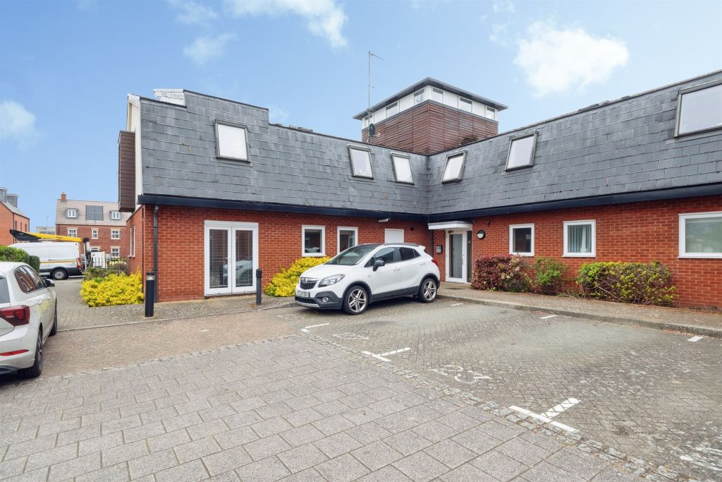 Property photo 1 of 16