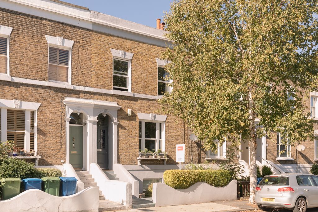 Property photo 1 of 30