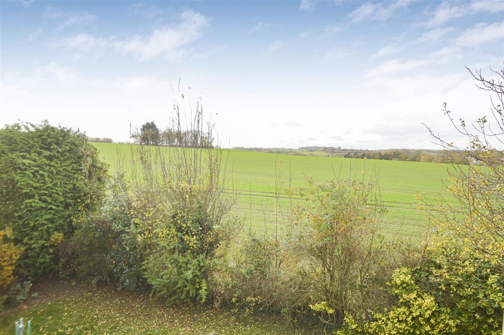 Property photo 2 of 14 1_67292.Jpg